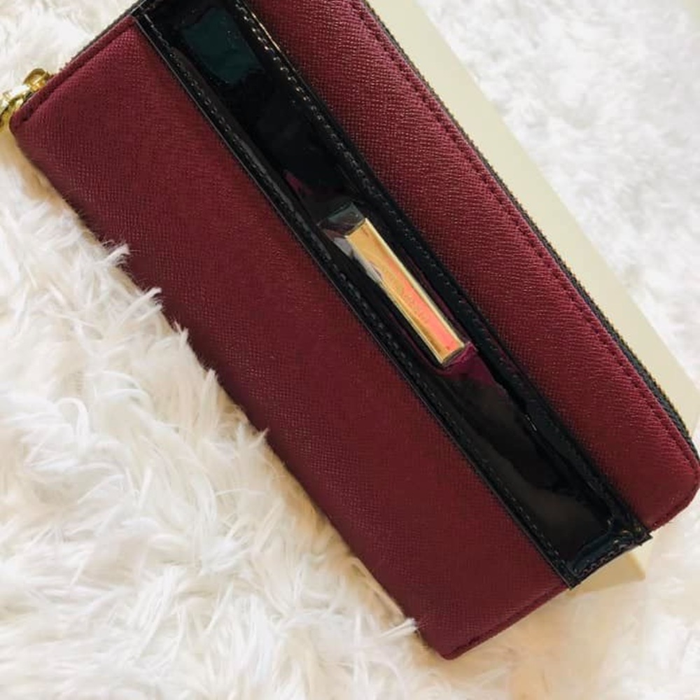 Anne Klein wallet